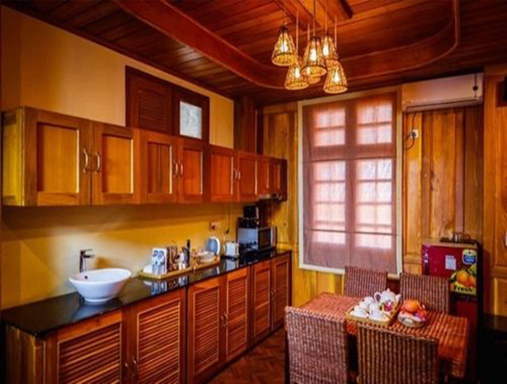 Pine Hill Resort Кало Экстерьер фото